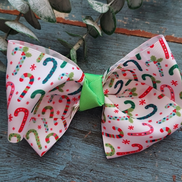 Festive Candy Cane Hair Bow for Kids - Picture 1 of 2